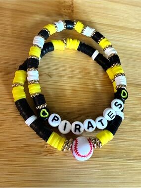 'PIRATES' Beaded Stretch Bracelet Set in Yellow, Black & White